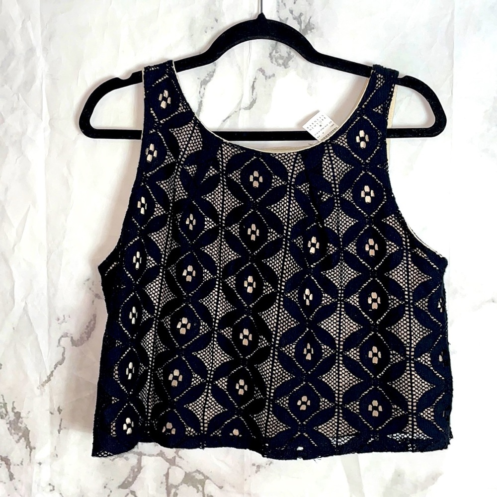 NWT Barneys New York Sleeveless Blouse floral lace print y8
